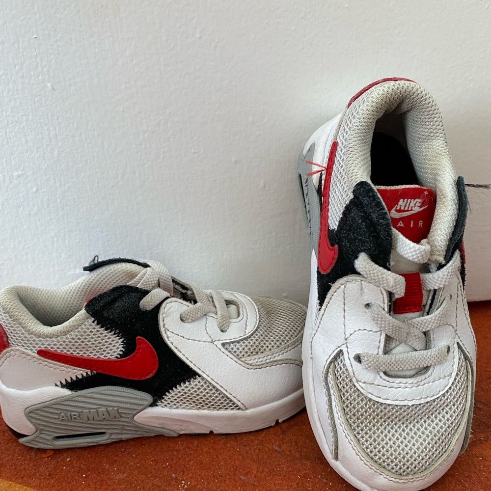 Nike Air Max Kids shoe size 7.5